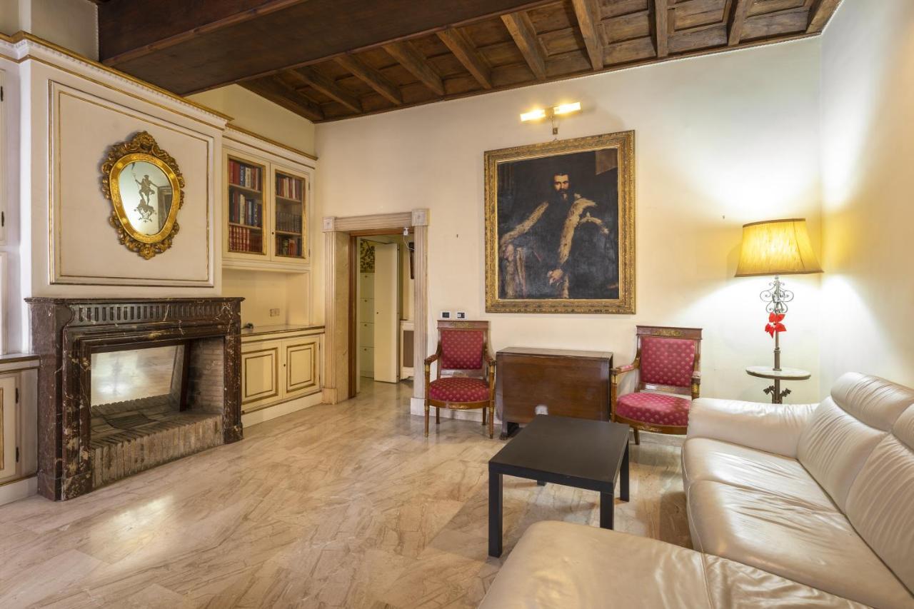 Lägenhet Esclusivo 150 Mq A 3 Minuti Da Piazza Navona *